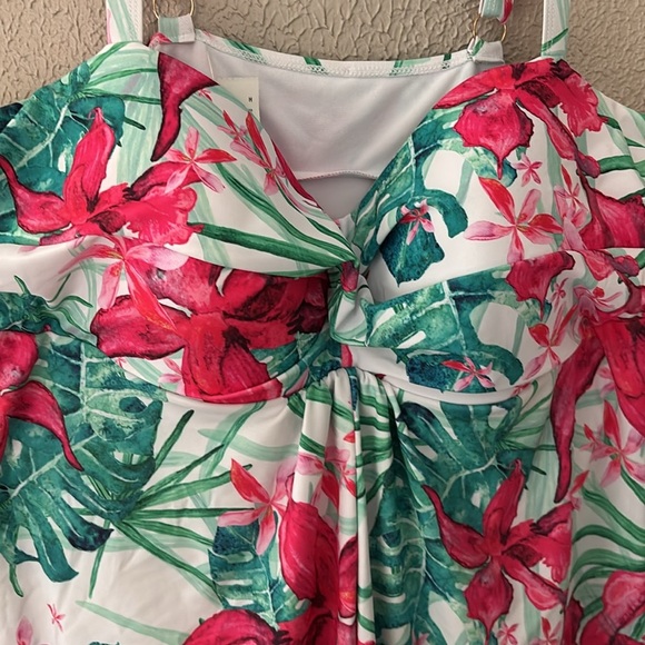 Womens Plus Size NICOLE MILLER PLUS FLYAWAY SWIMDRESS ONE PIECE Tropical 3XWhite - Picture 2 of 11
